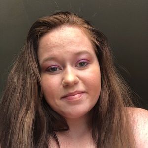 Meet your Posher, Evelyn